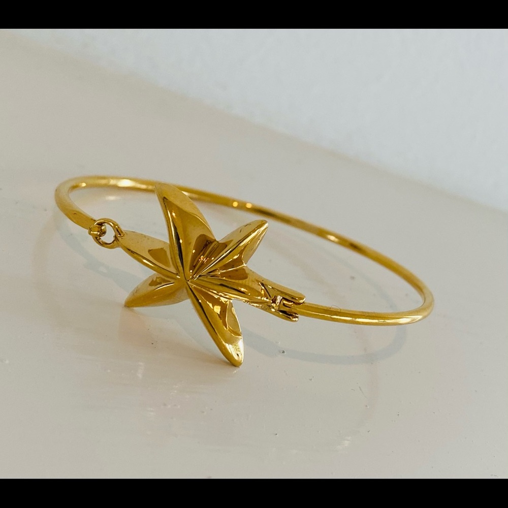 Marc By Marc Jacobs Starfish Bangle Bracelet